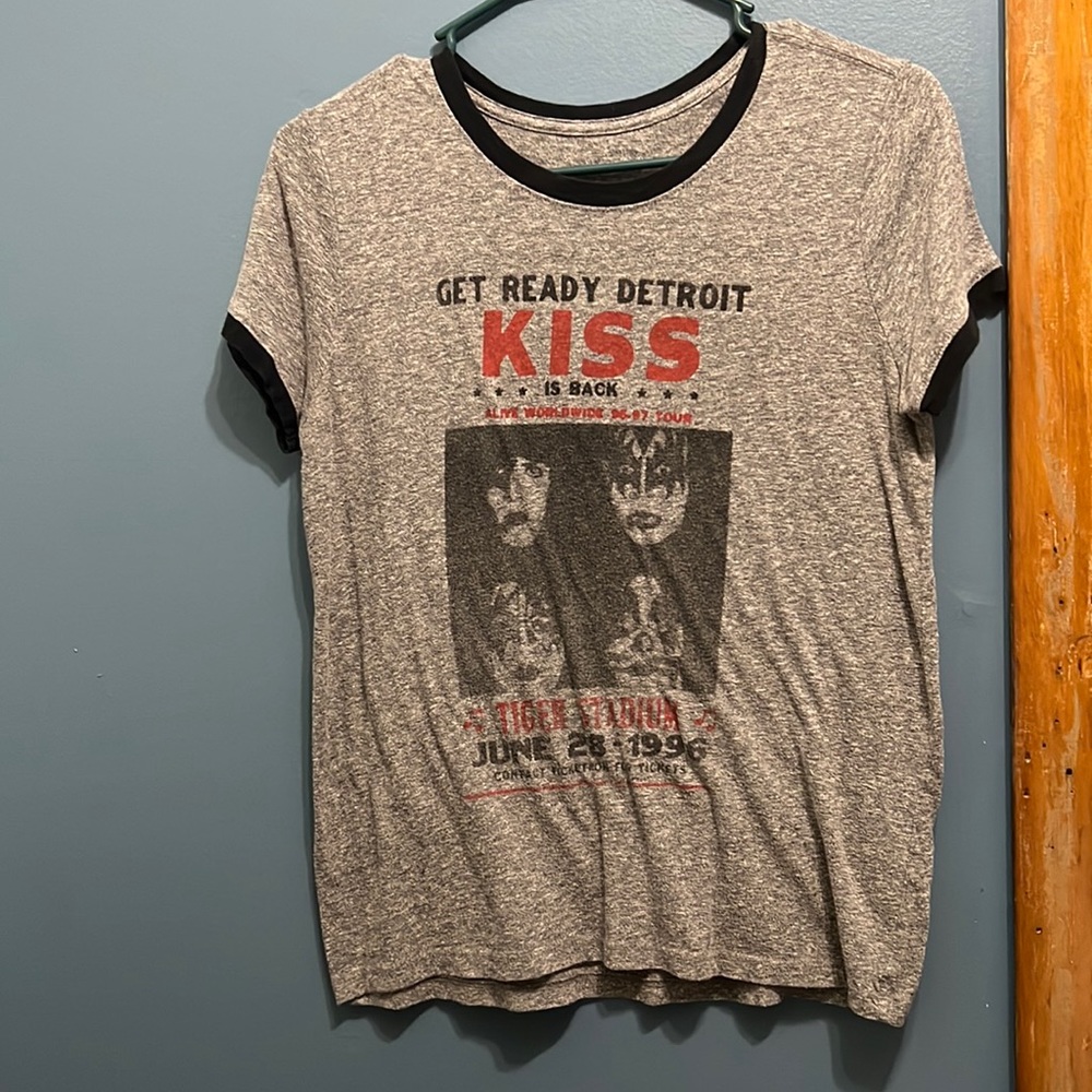 KISS band tee MEDIUM